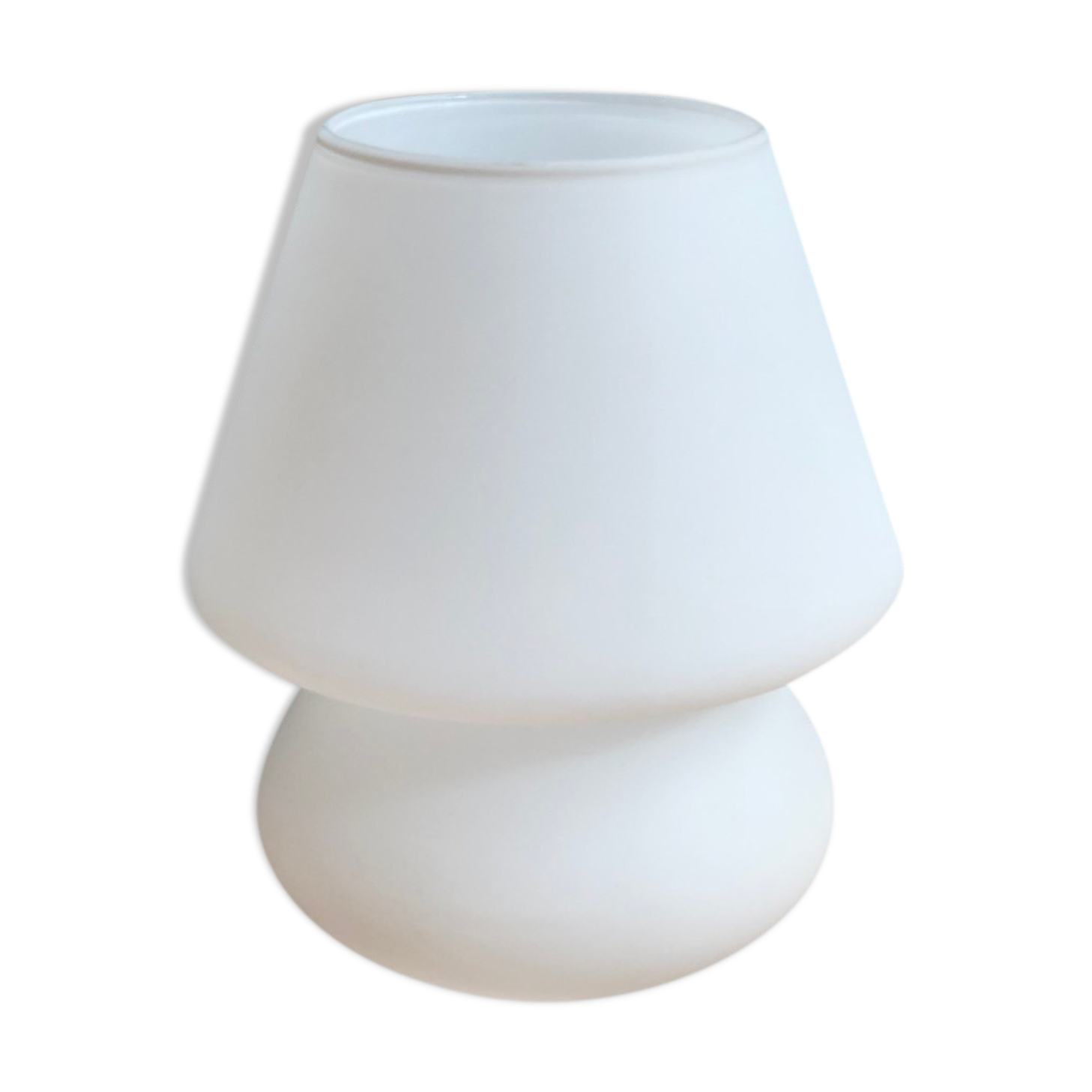 small mushroom lamp in white opaline