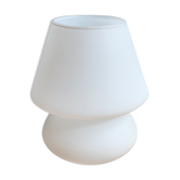 Lampe champignon en opaline blanche