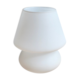 Lampe champignon en opaline blanche