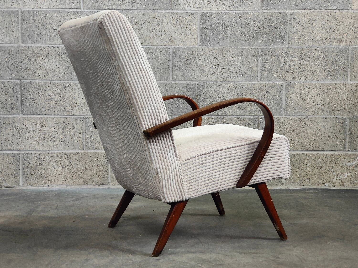 Fauteuil restauré par Jaroslav Smidek 6952 pour Ton