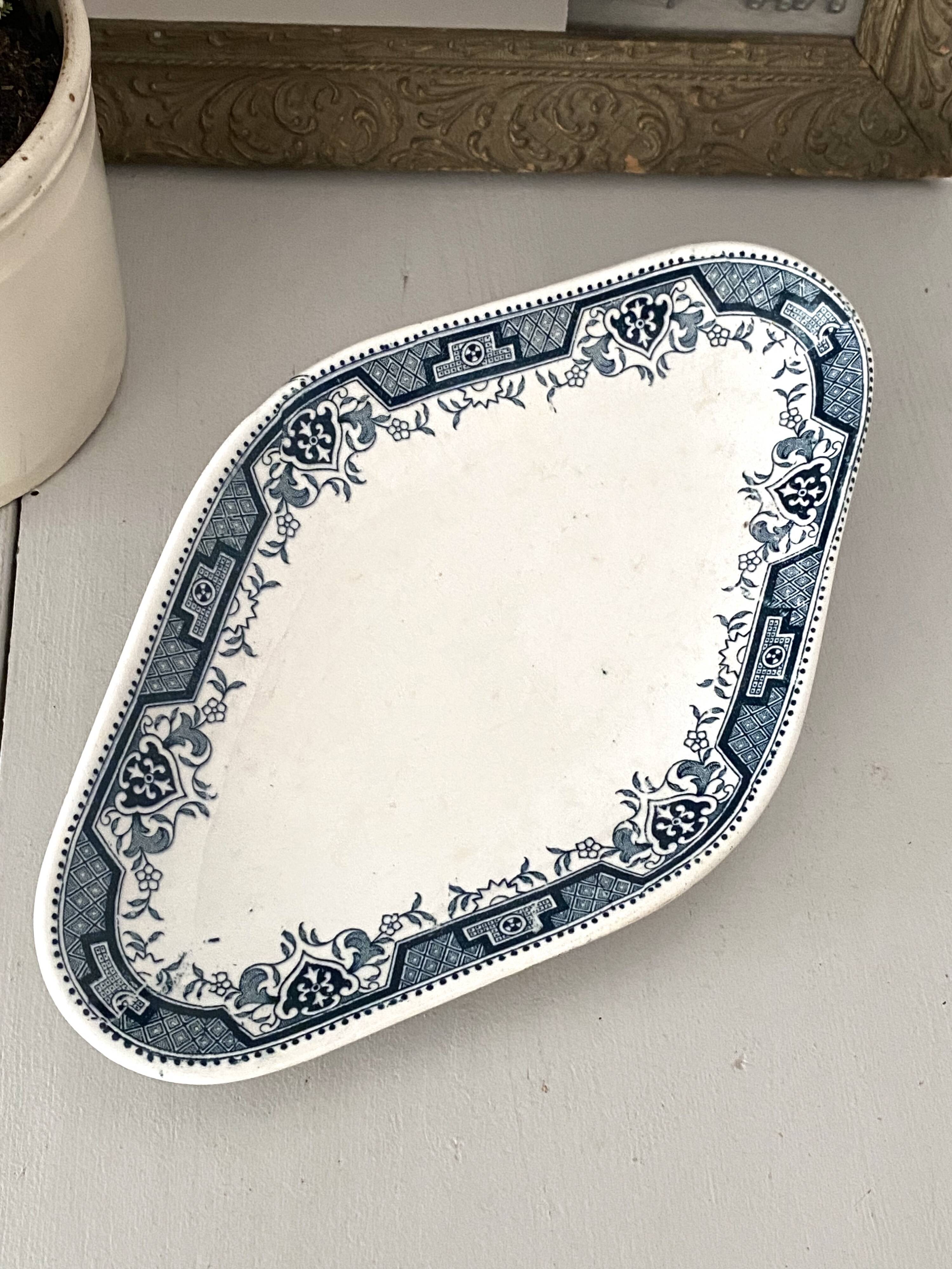 Small old Moulin des Loups dish