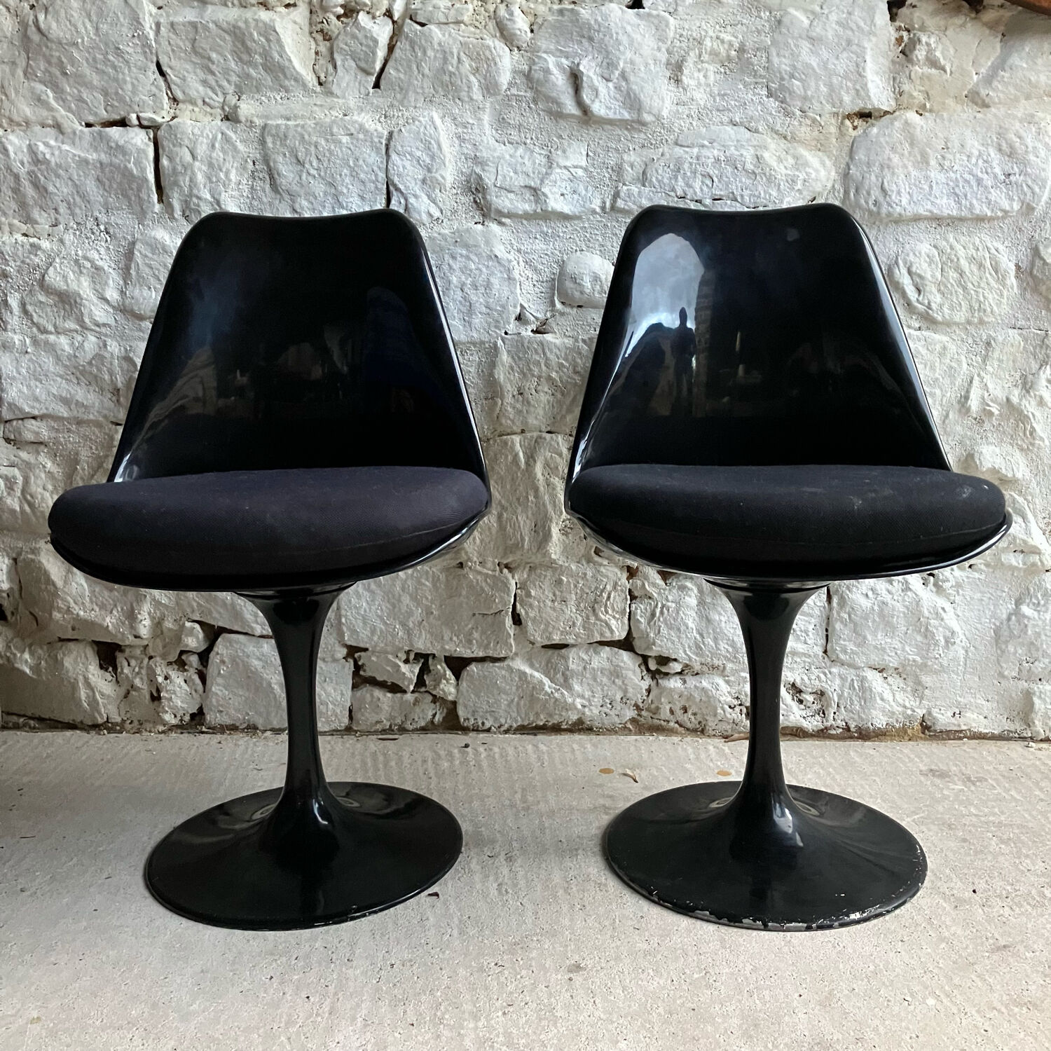 Pair of black Tulip chairs