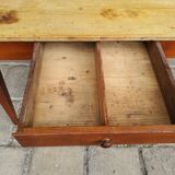 Farm table