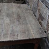 Farm table