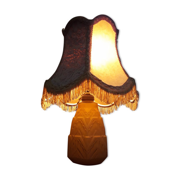 Lampe signée C.L.A art deco en verre opaque moulé 1930 35x20cm
