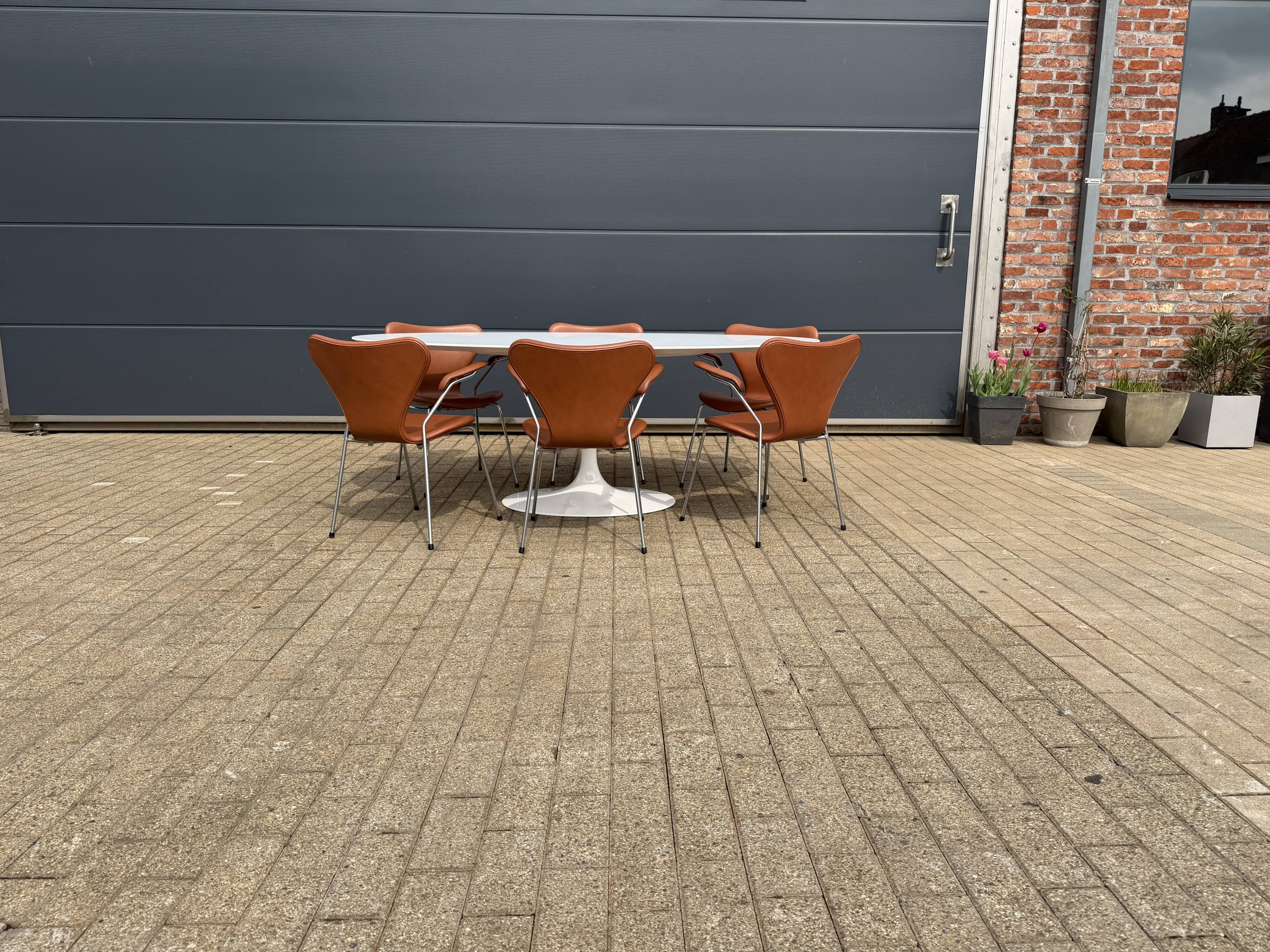 10x armchairs with arms, series 7 Butterfly Fritz Hansen by Arne Jacobsen in Cognac leather, in perfect condition.