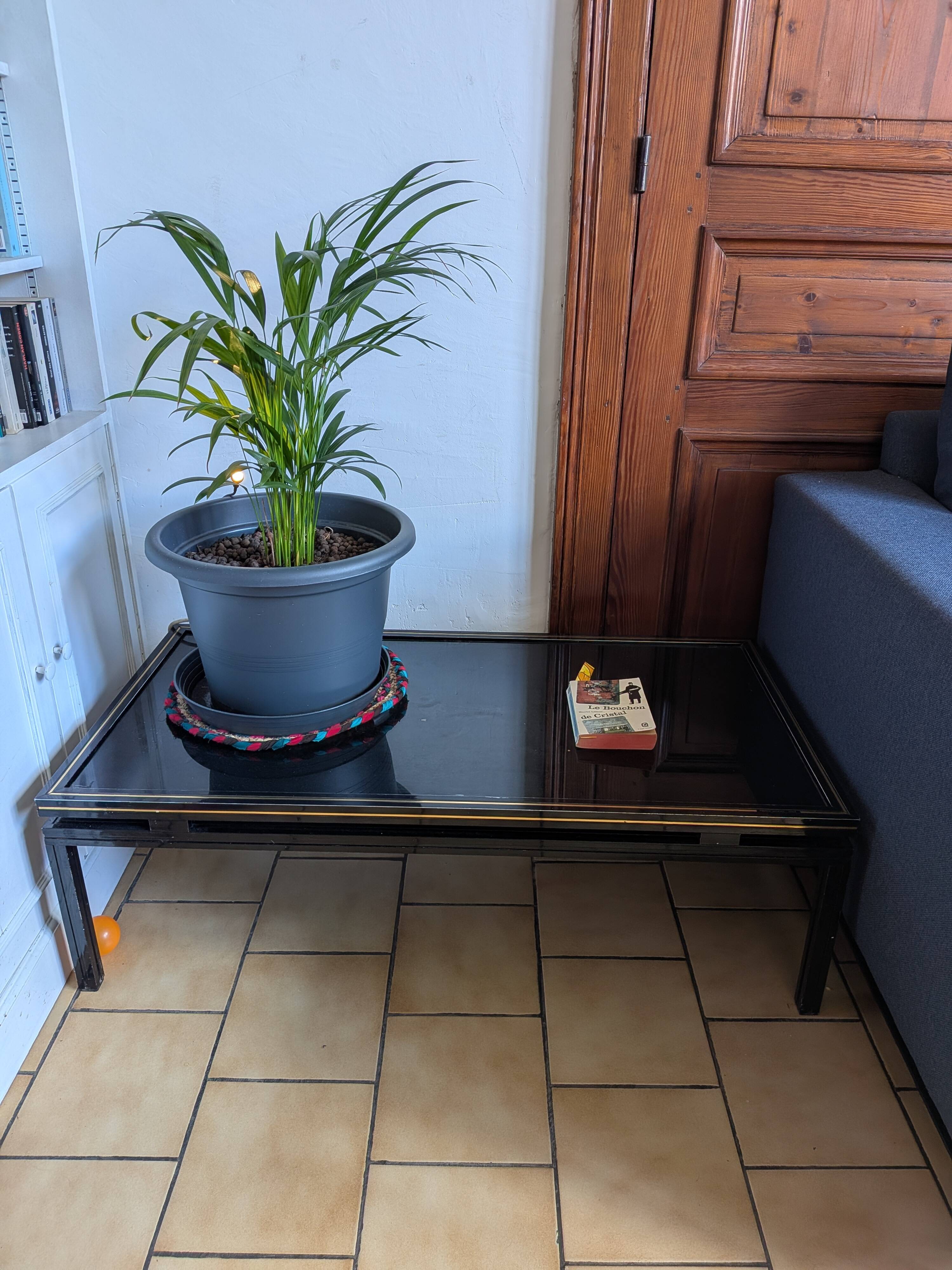 Table basse vintage attribuée à Pierre Vandel Paris, année 1970.