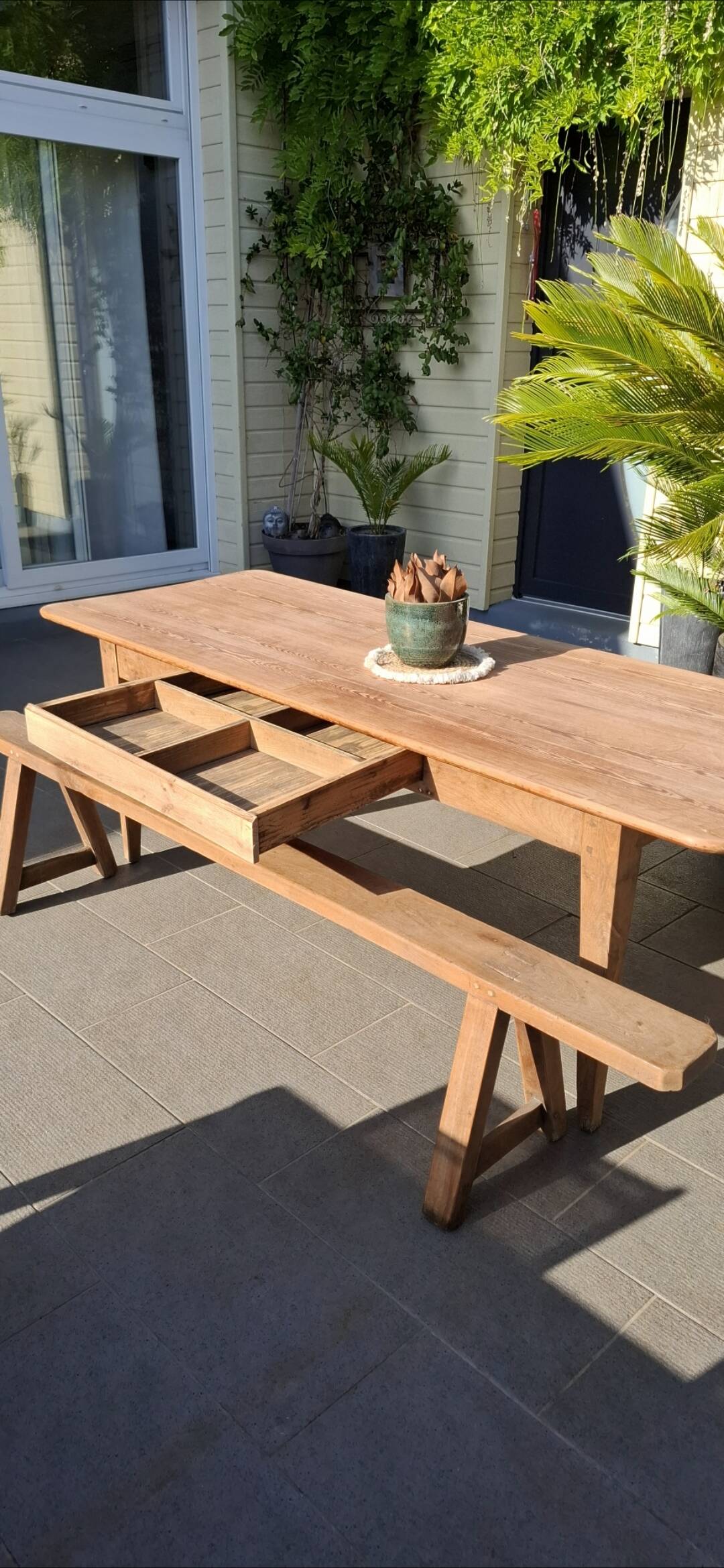 Farmhouse table with its 2 renovated benches