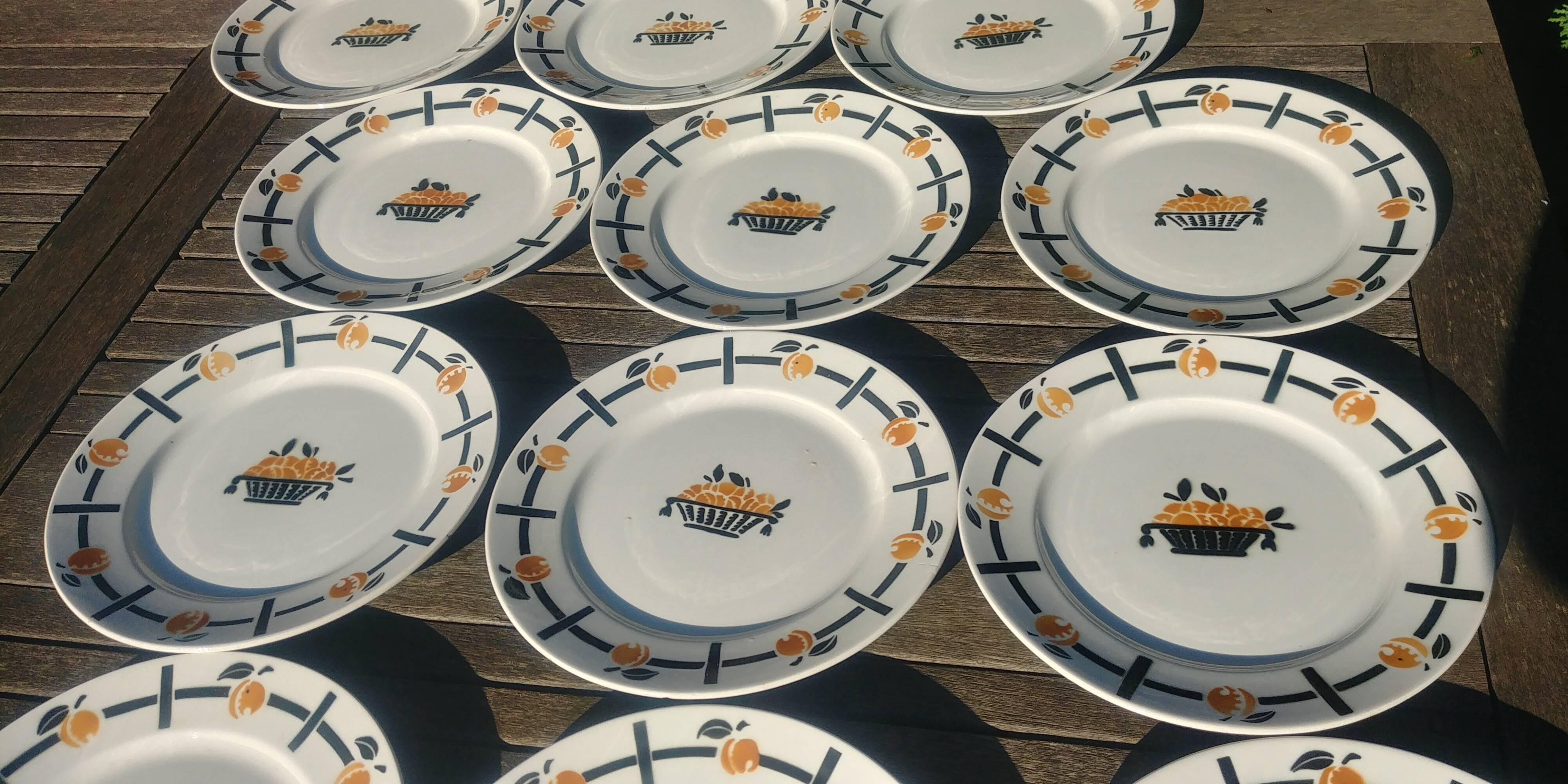 Set of twelve flat plates - Vintage Badonviller model DOC 30s/40s
