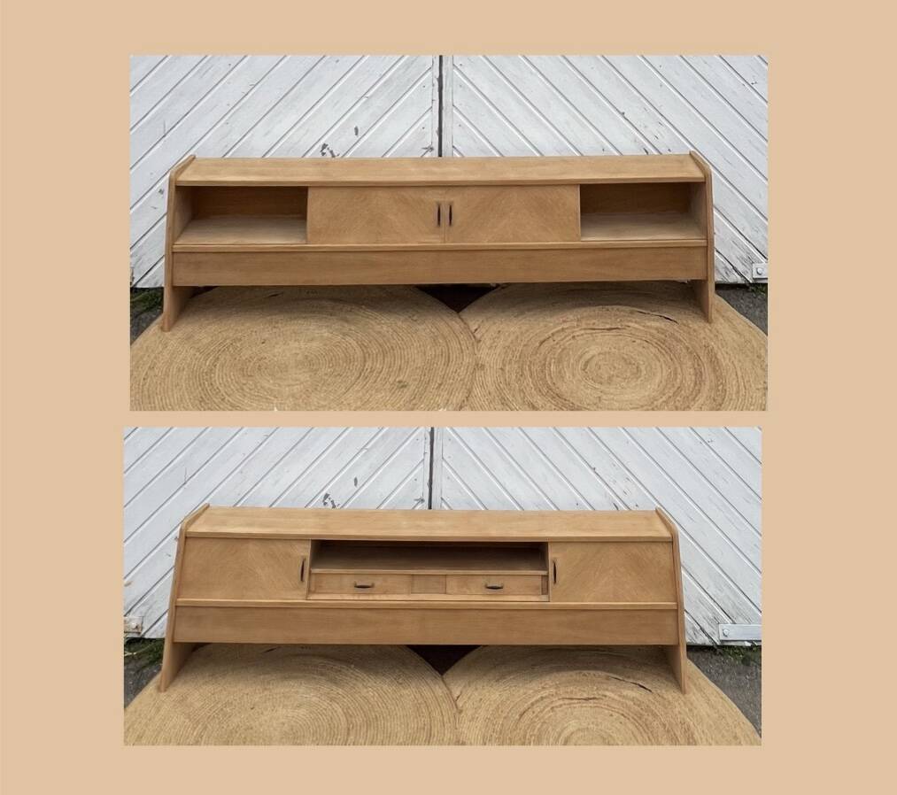 Vintage TV cabinet in raw wood with sliding doors