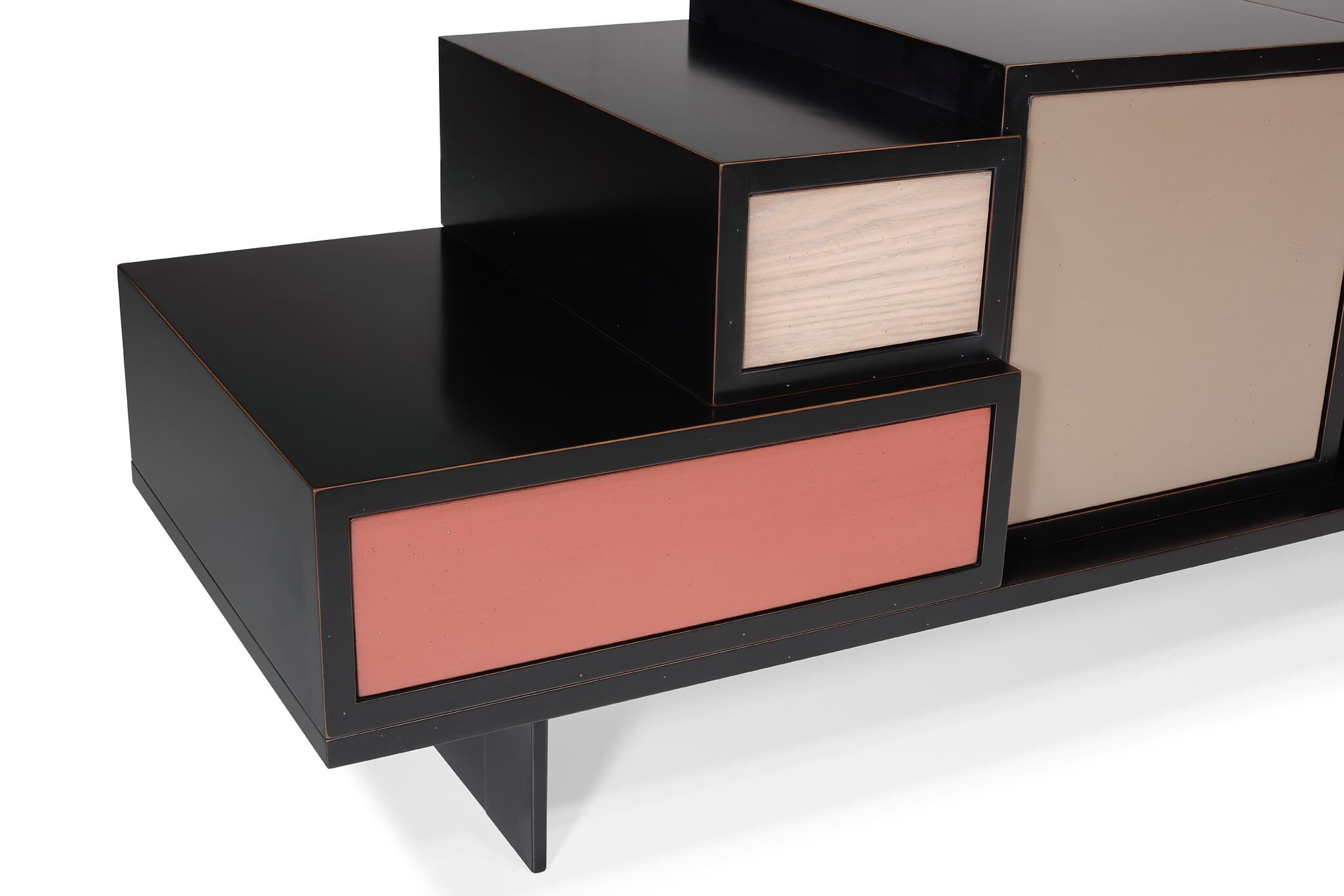 Quinconces TV furniture