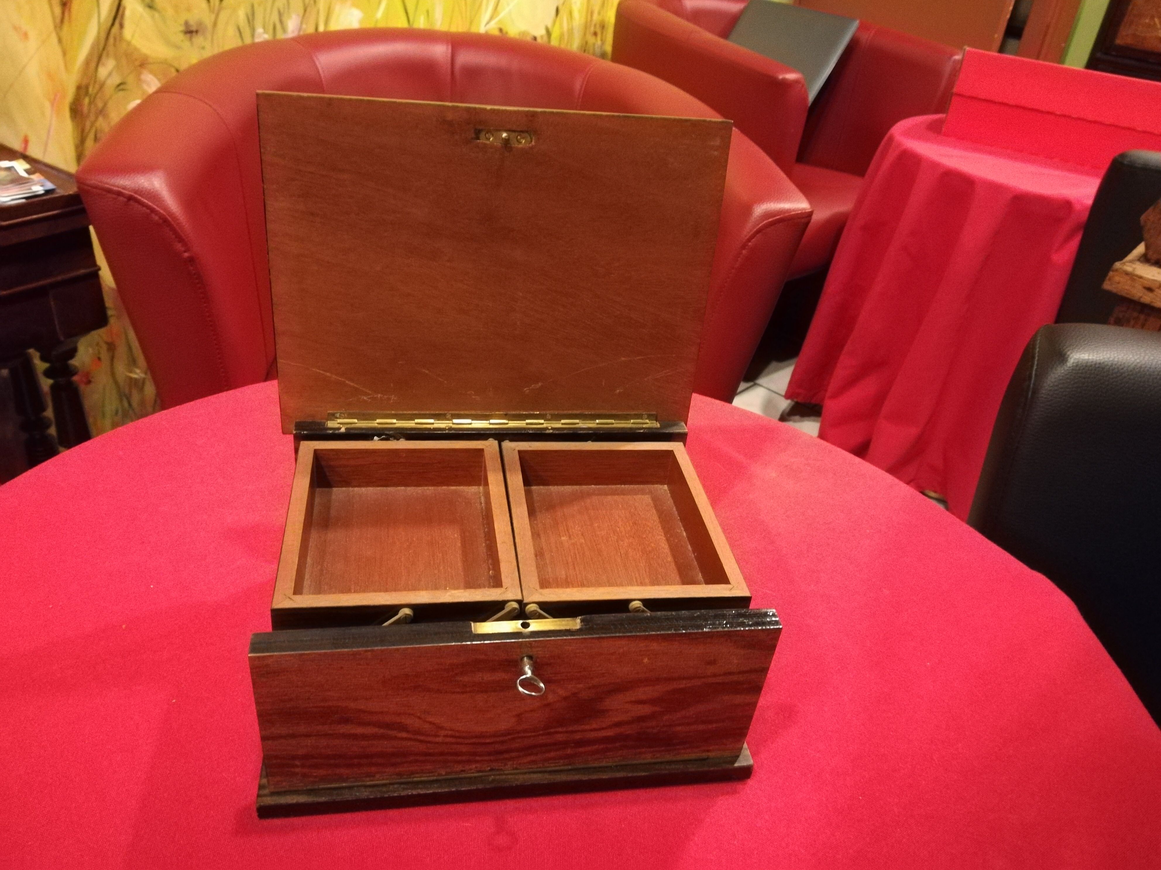Wooden cigar box