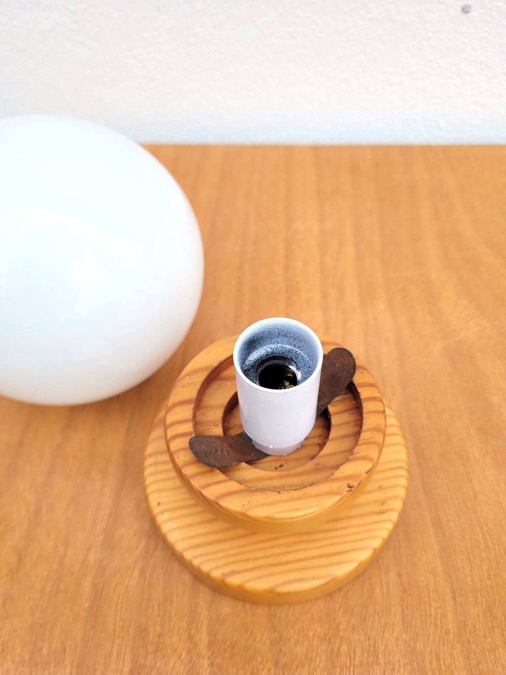 Revised 80s pine ball wall lamp