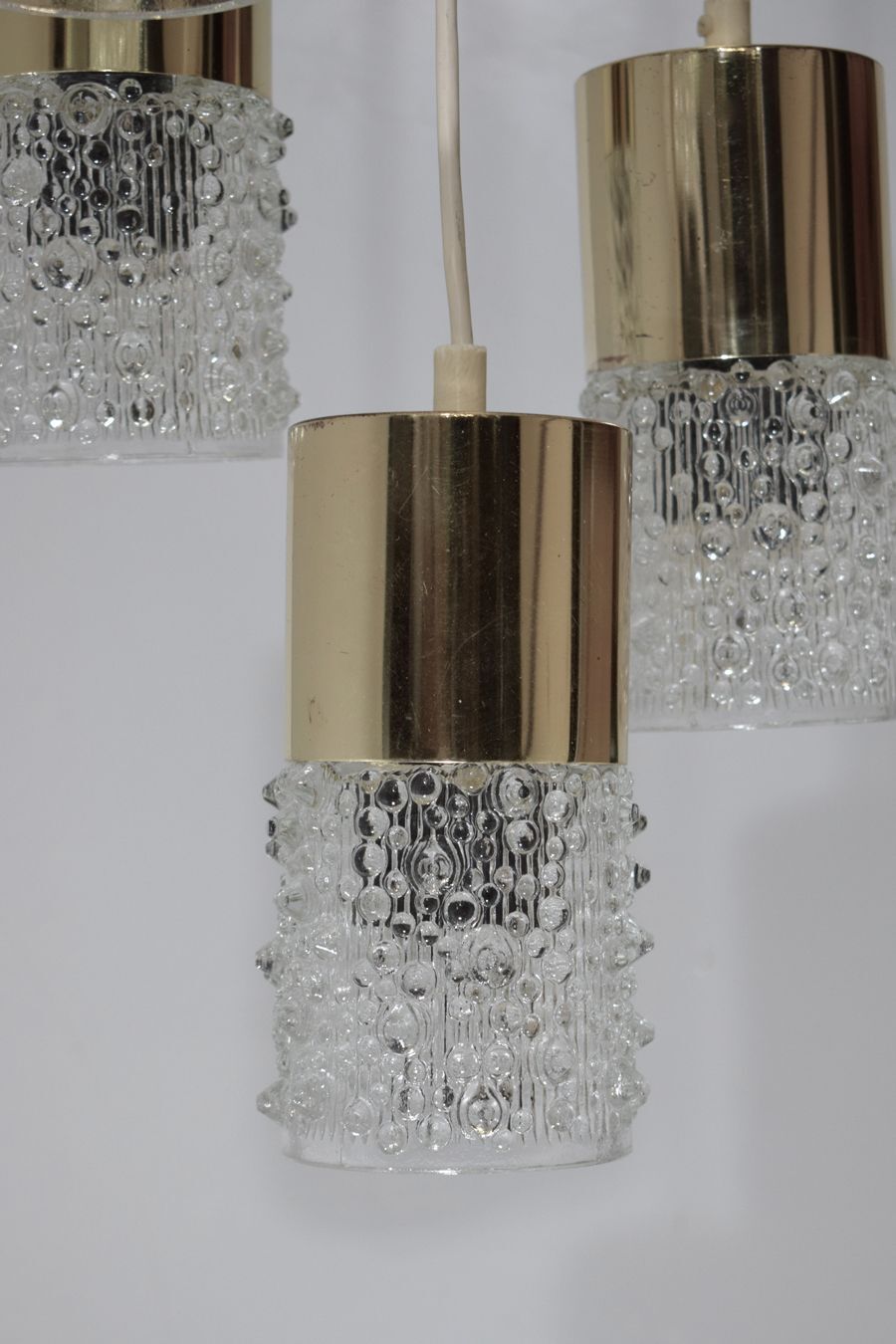 Pair of hanging lamps