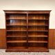 Bibliothèque classique en acajou anglais