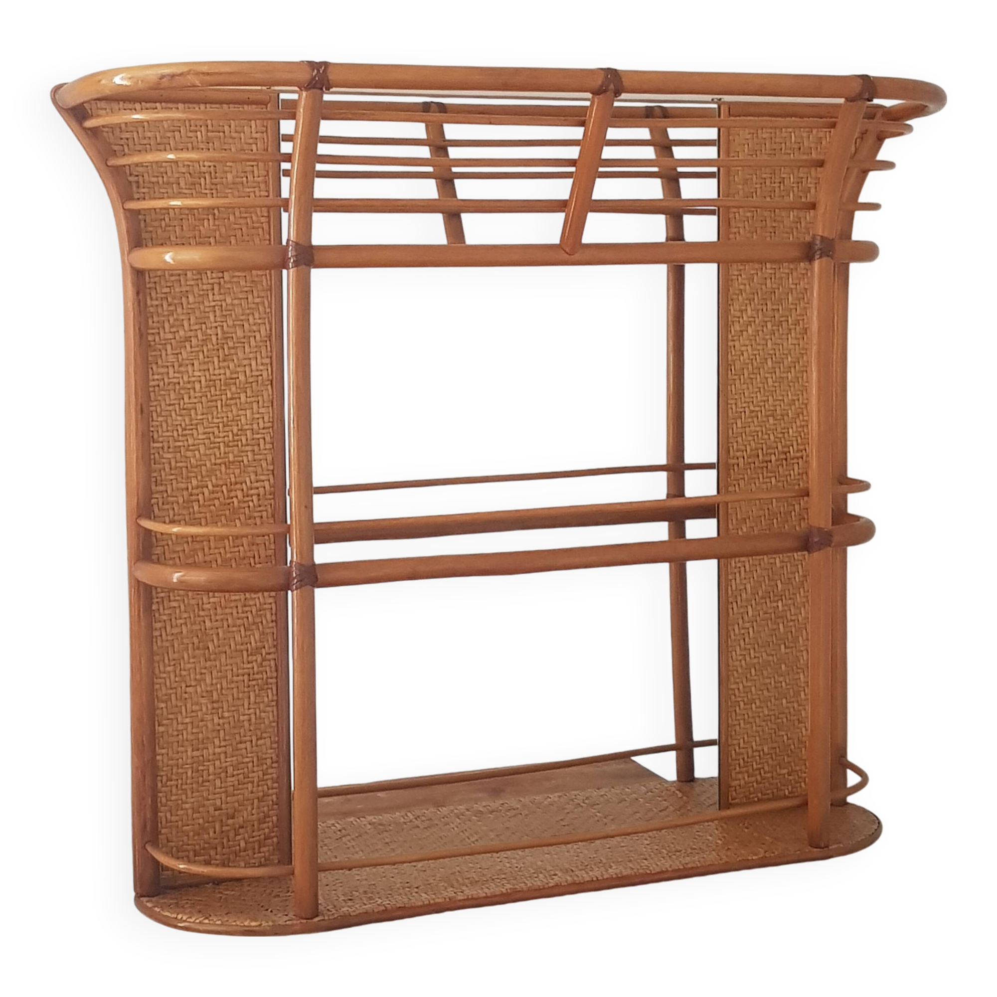 entrance mirror / hat rack