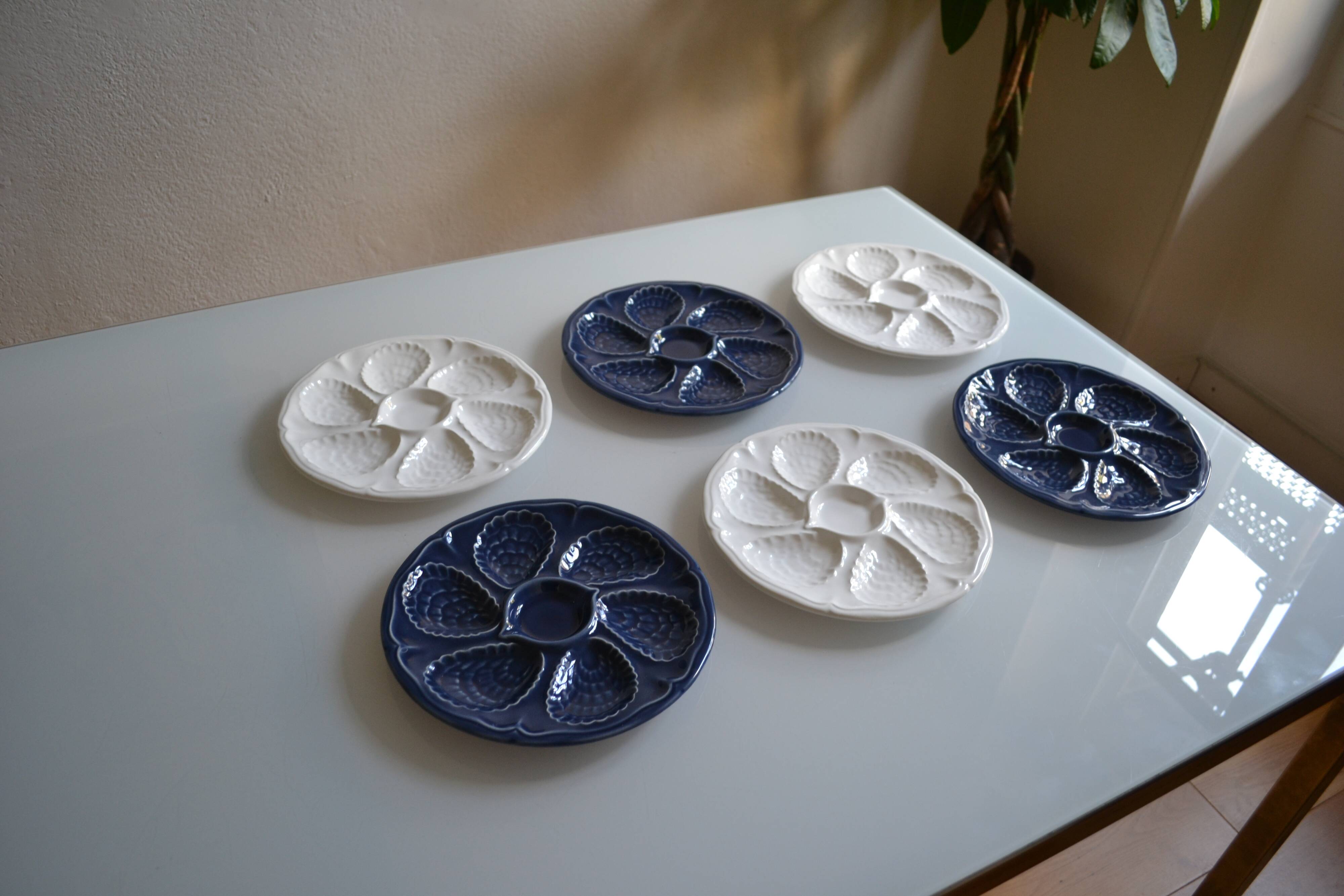 6 white porcelain oyster plates