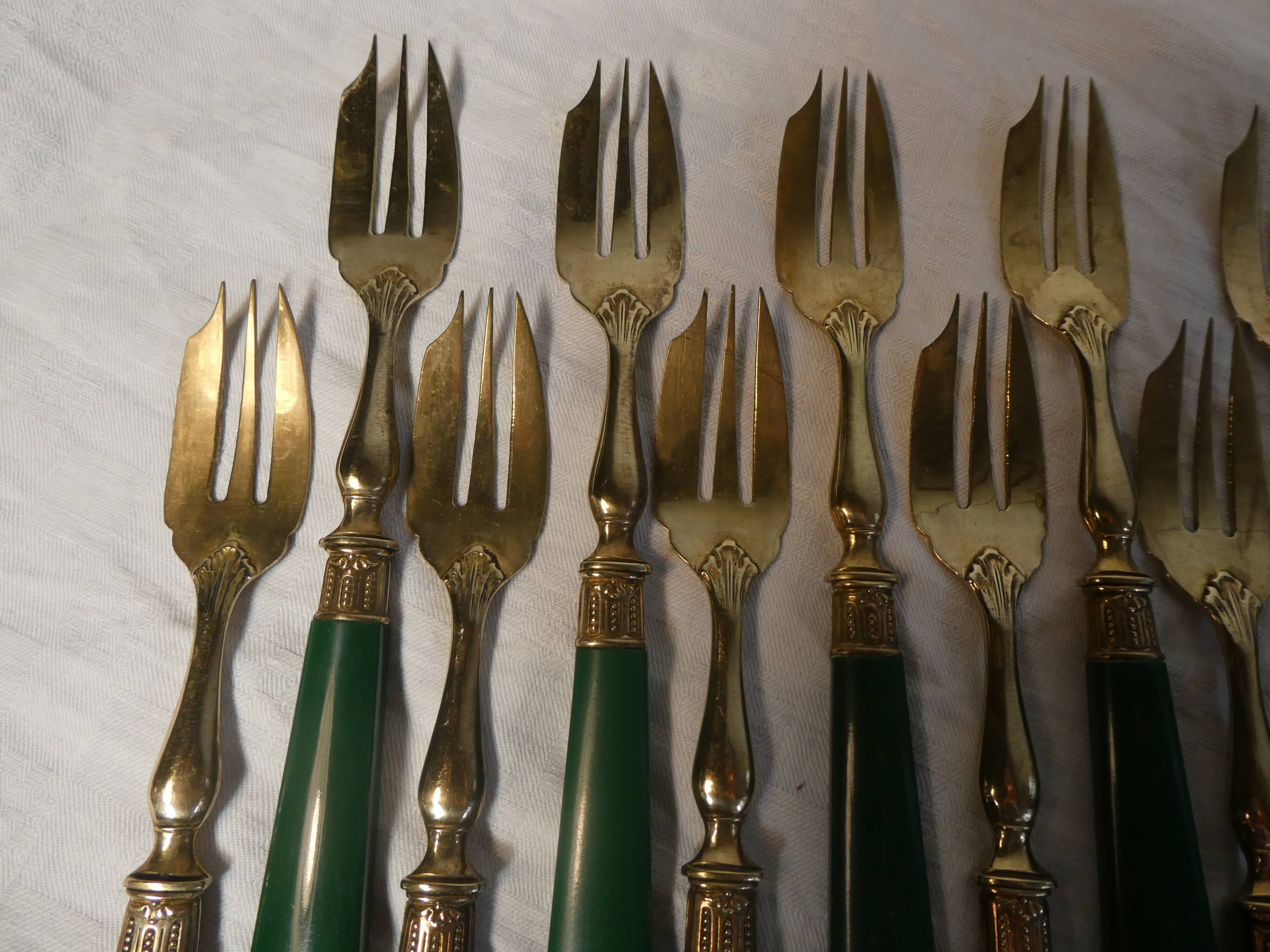 12 Dessert forks in their original box