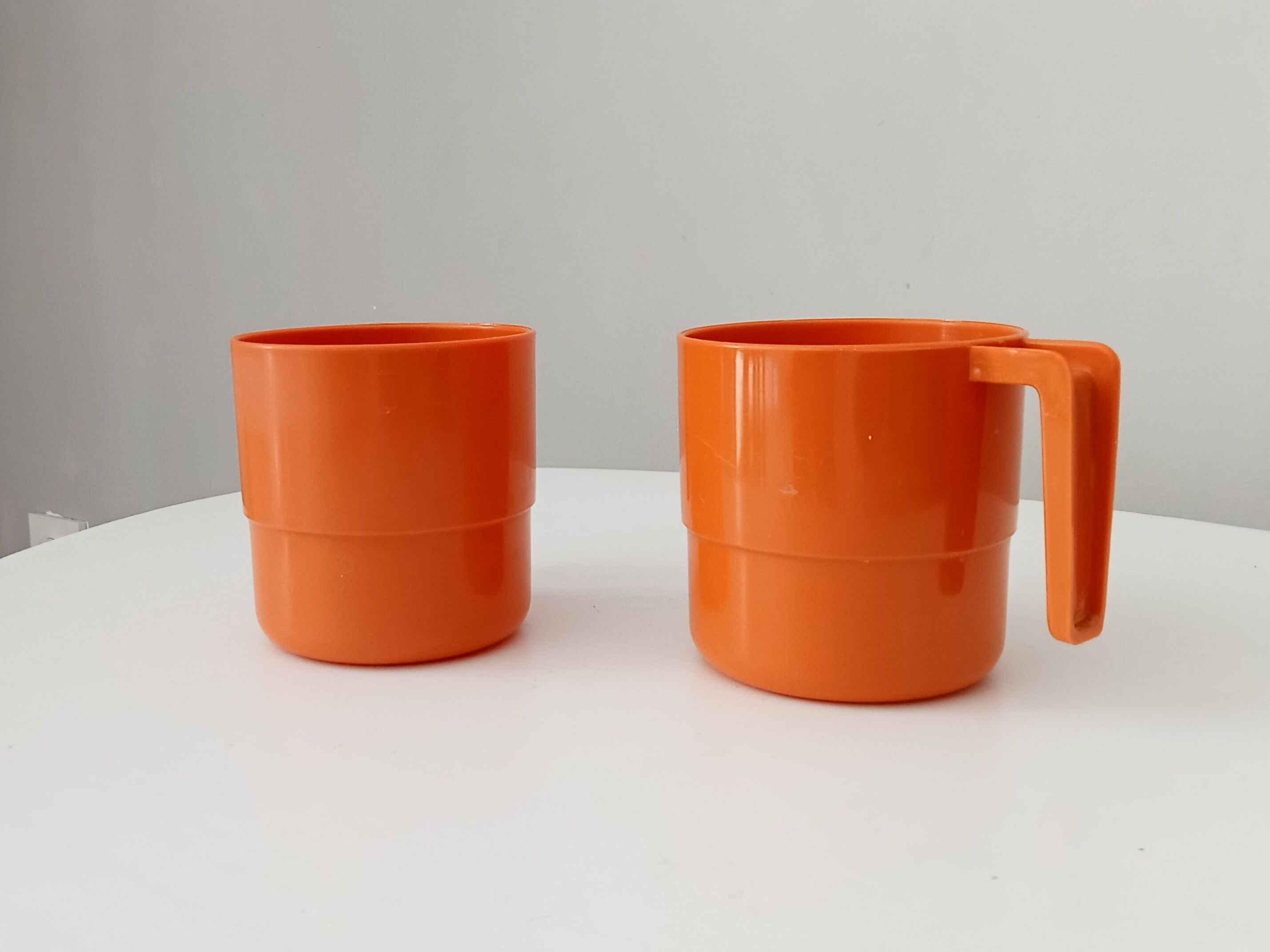 Pair of vintage cups 70s