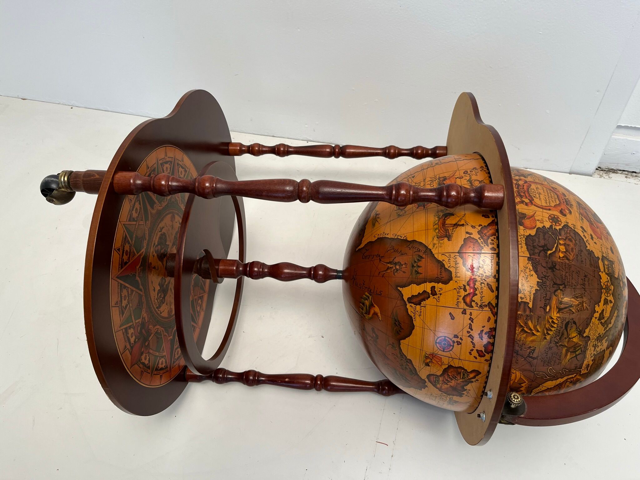 Bar cart vintage globe