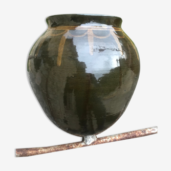 Ceramic vase