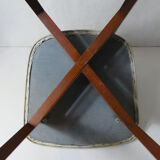 Vintage office chair with compass legs