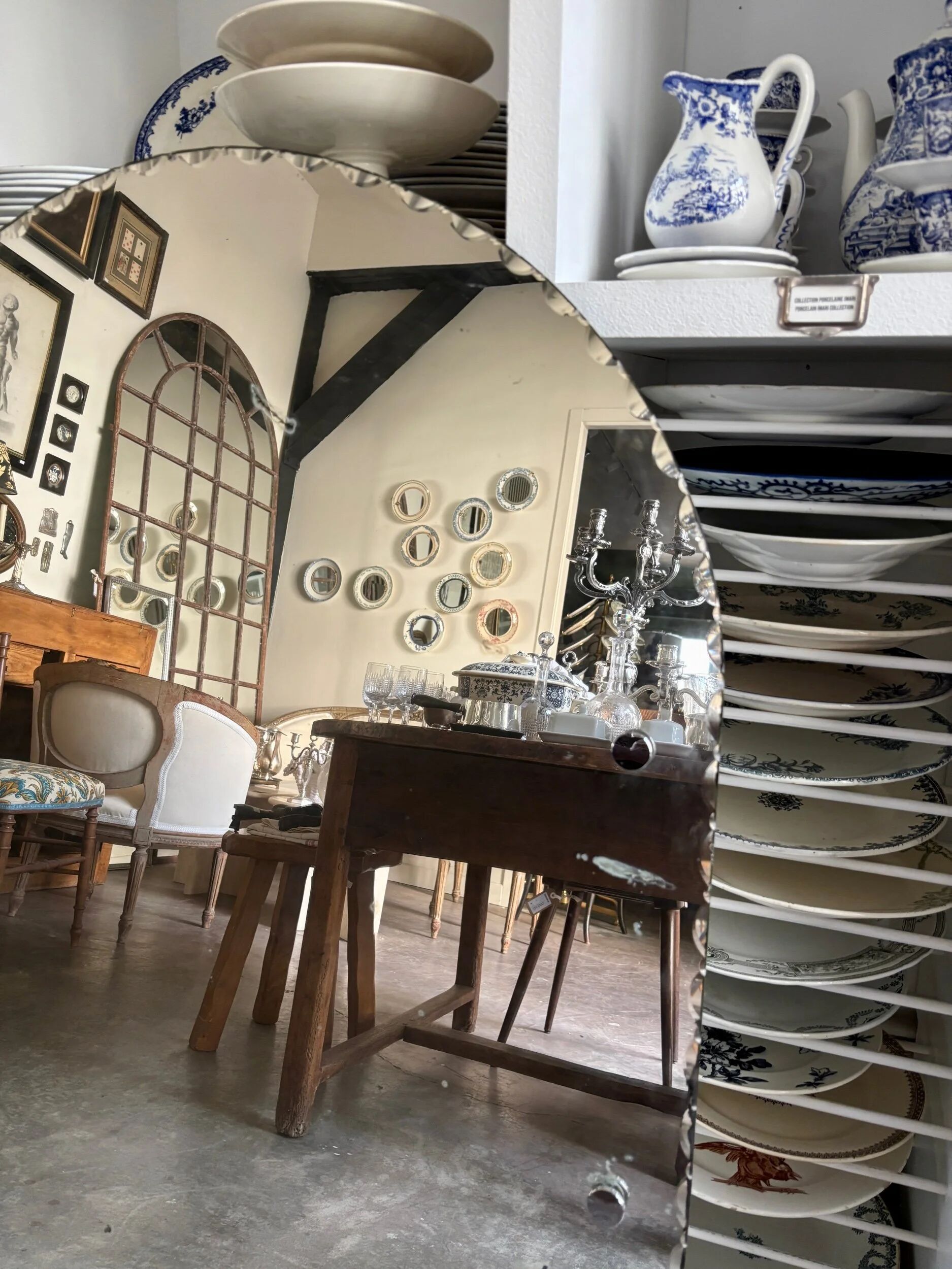 Bevelled oblong mirror ⌀ 110 x 81 cm