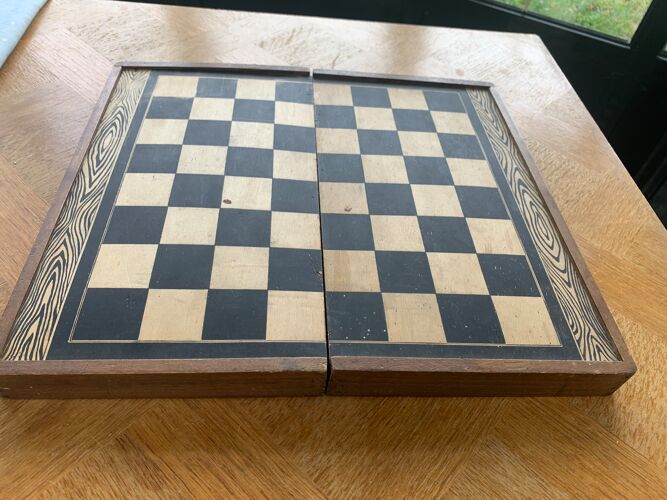 Boîte en bois de jeux, backgammon et échecs, peinte vintage