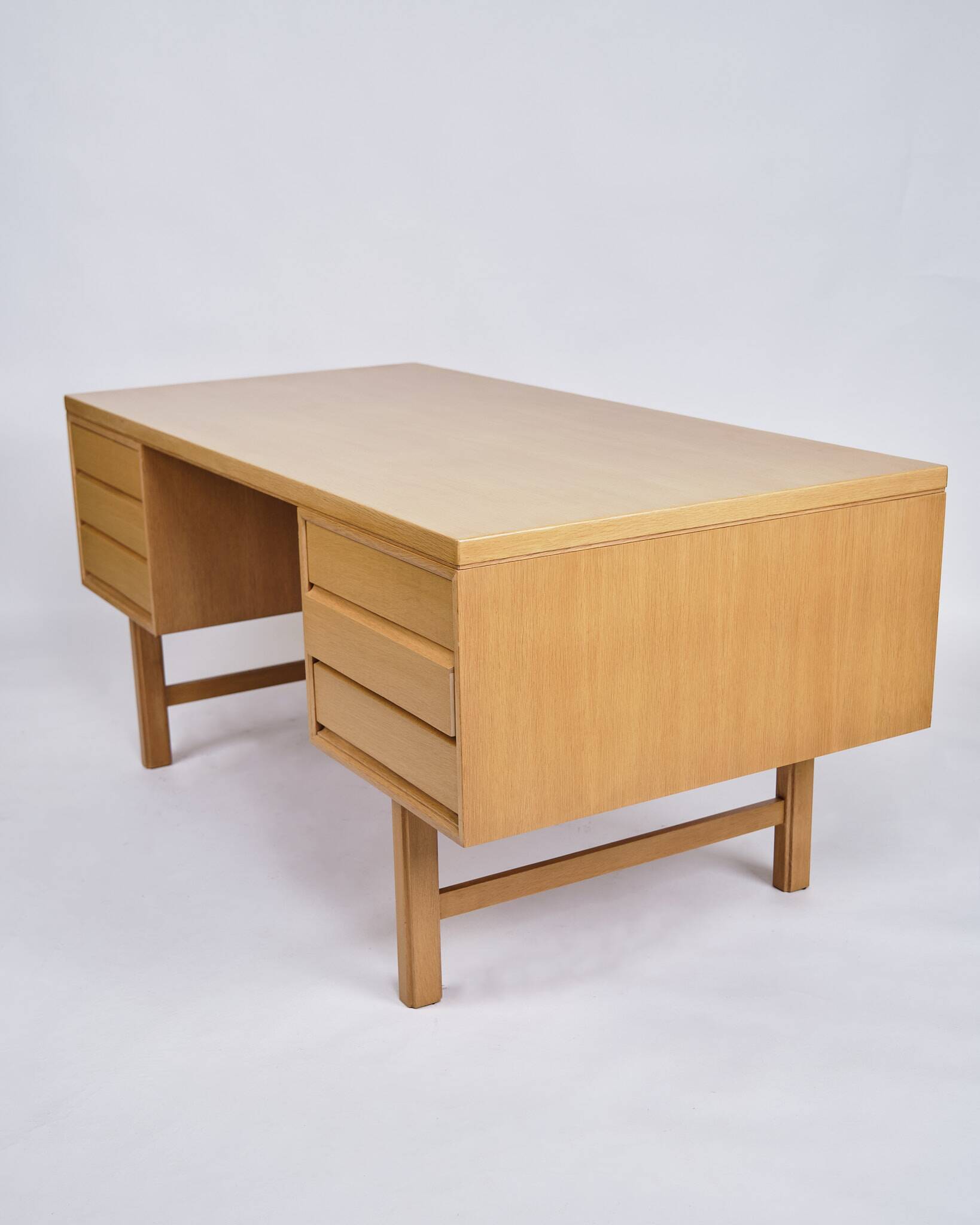 Freestanding desk - six drawers - oak - Omann Junior - Danish design - 1960s