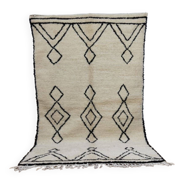 Handmade wool Berber rug 250 x 150 cm