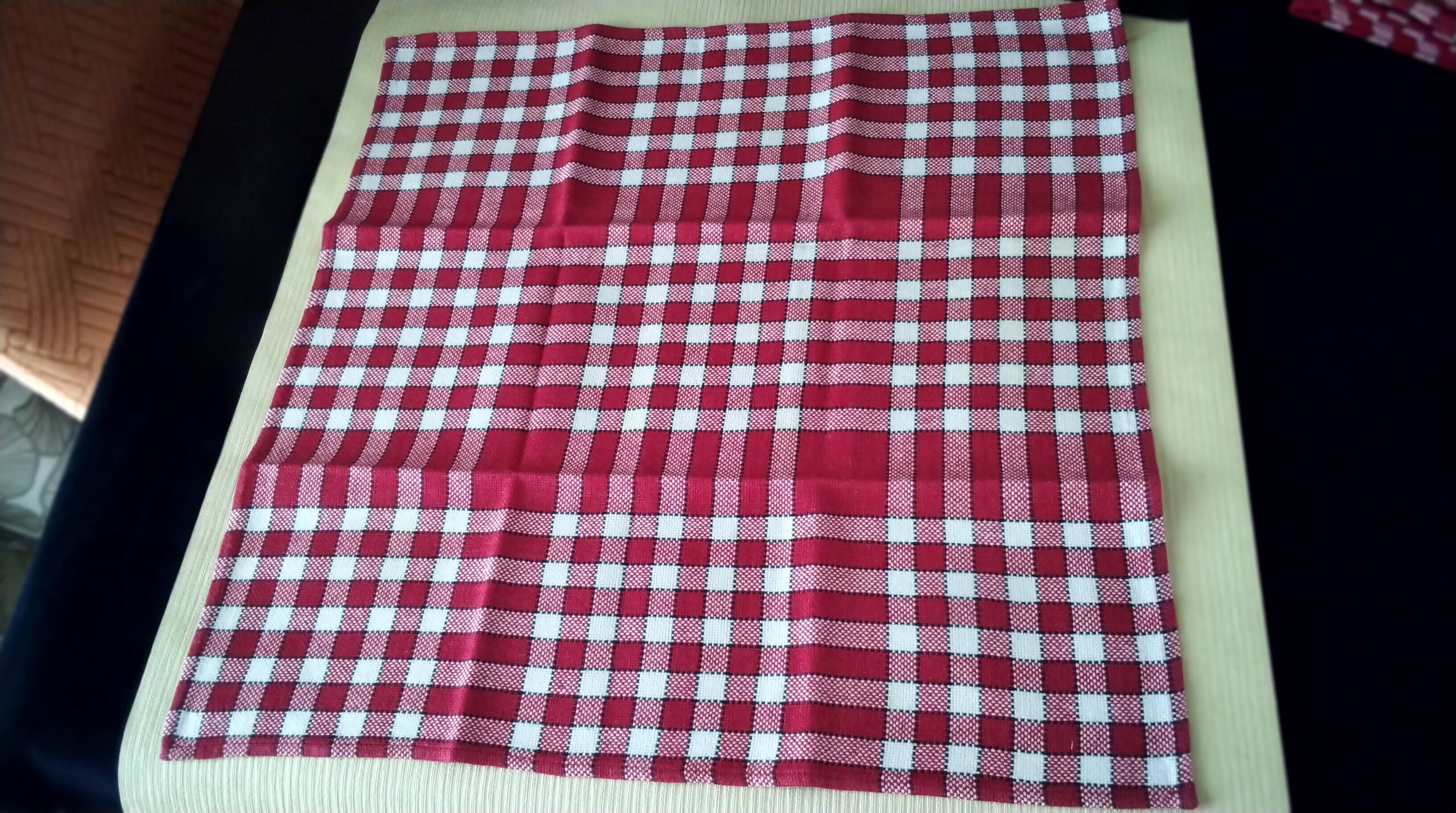 6 red and white cotton vintage napkins