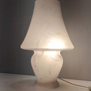 Lampe de table en verre Murano blanc avec un effet marbre rose, Italie