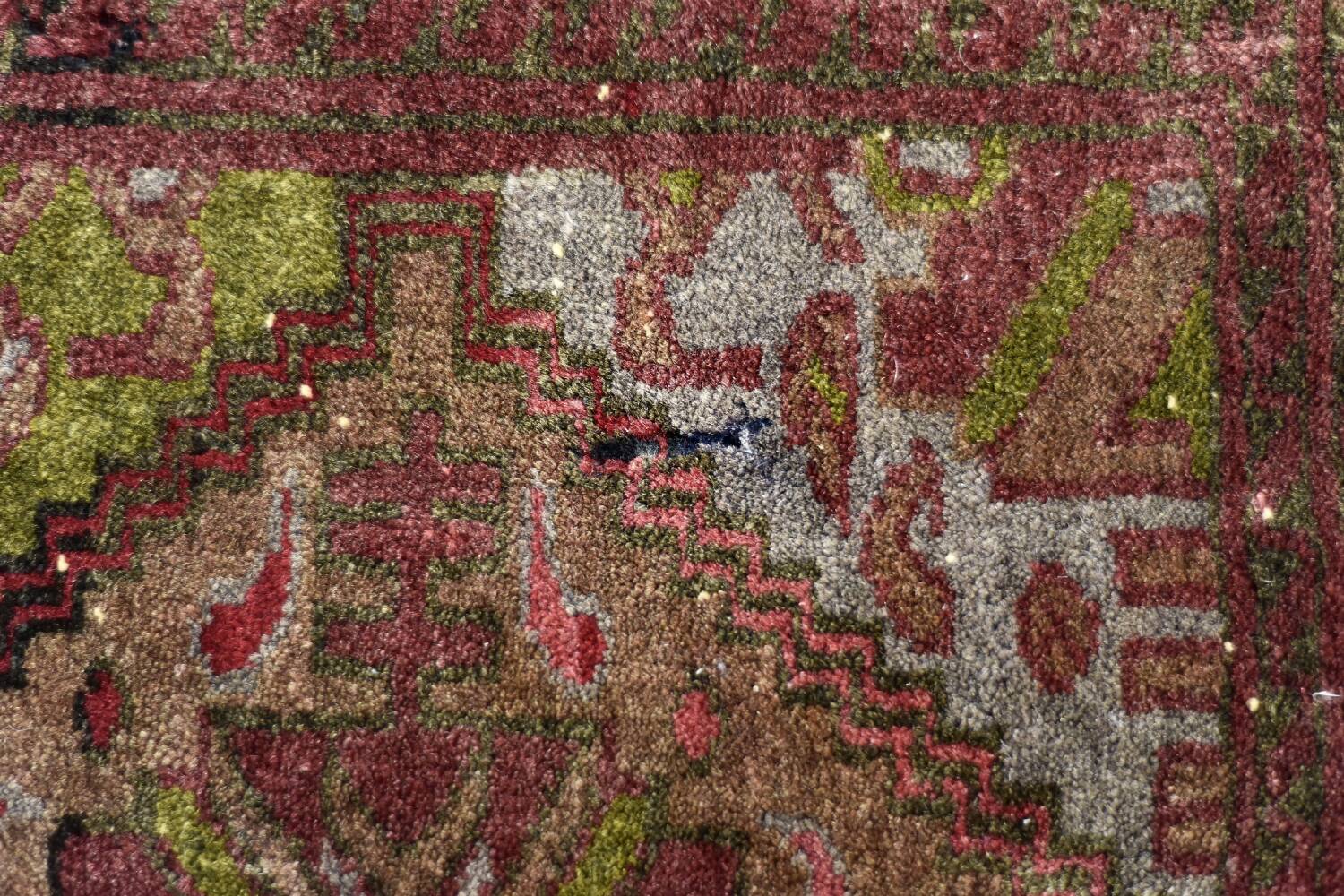 Vintage handwoven Turkmen Ersari oriental rug, 1950s.