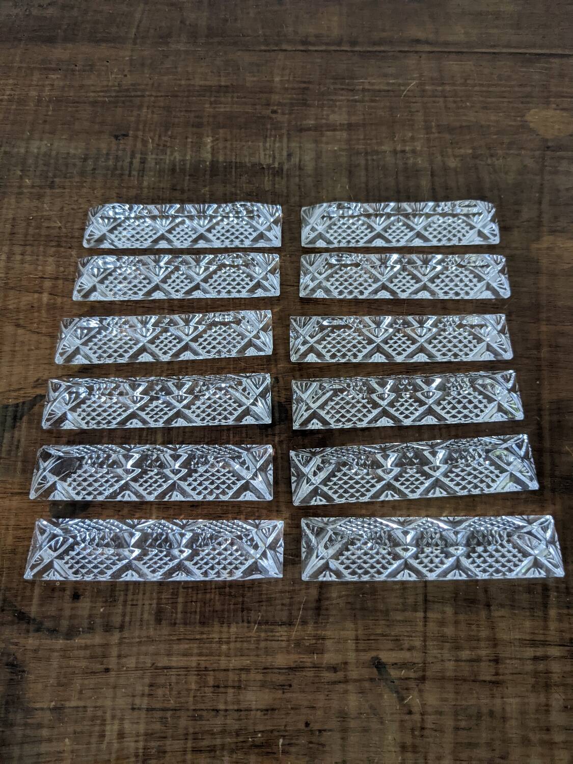 Box of 12 crystal knife holders