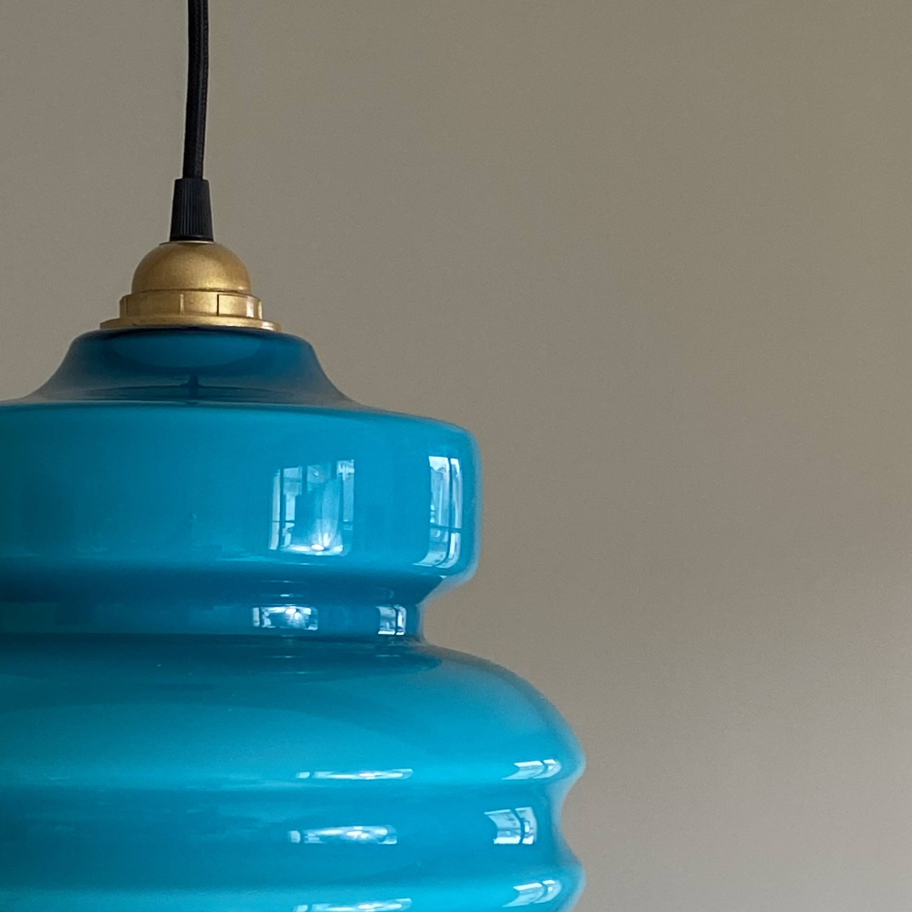 Suspension old lampshade in blue opaline glass