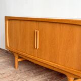 Buffet scandinave Johannes Andersen modèle 240 en chêne, Danemark