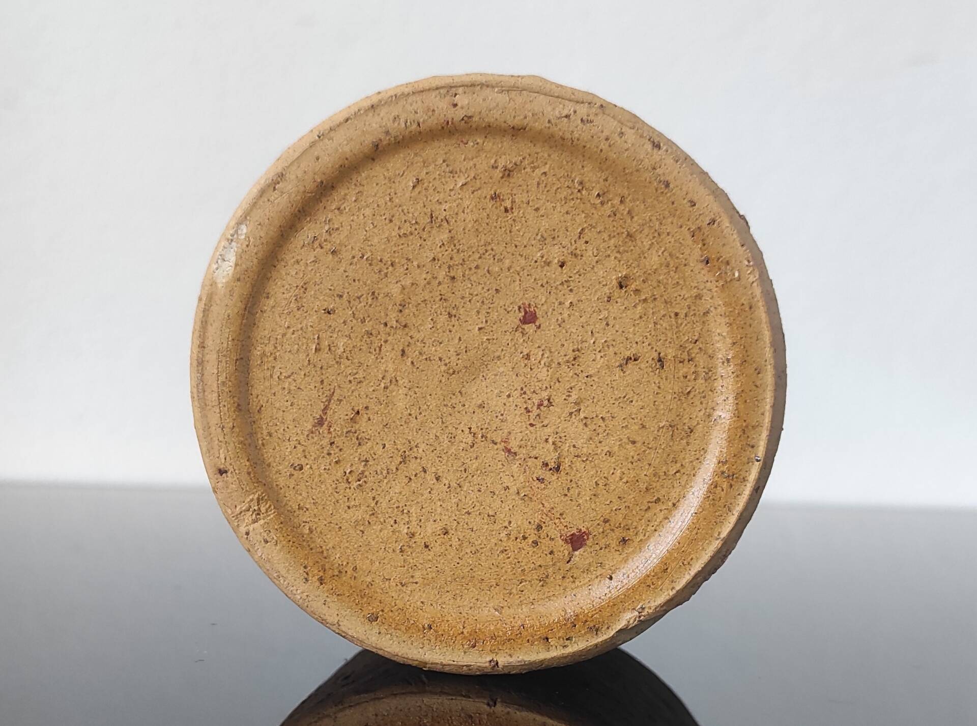 Cup, pot in raw pyrite stoneware and glaze