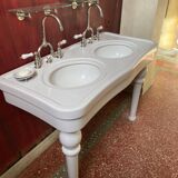 Double washbasin