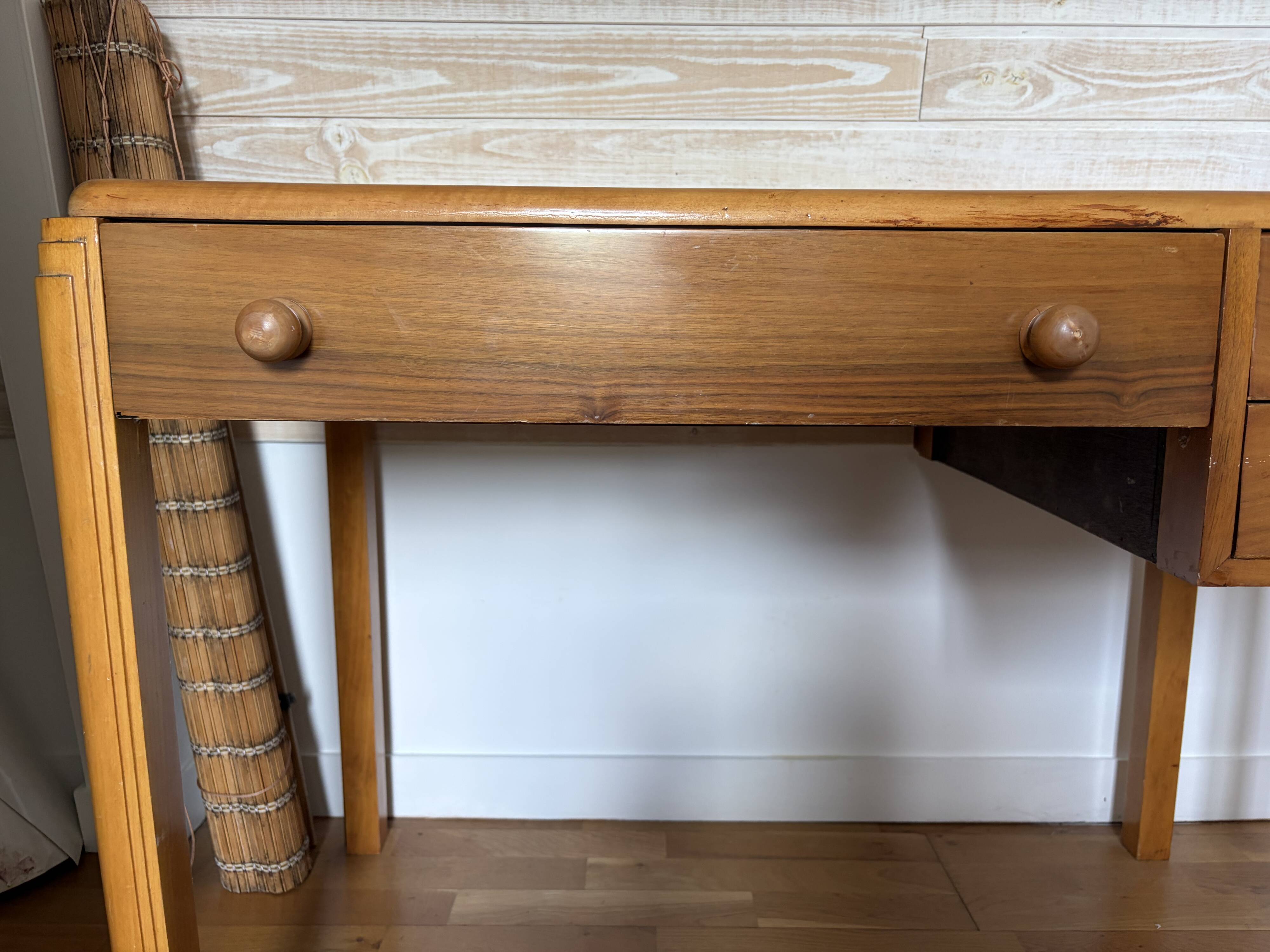 Bureau art deco 108x60 3 tiroirs dessus cuir à changer