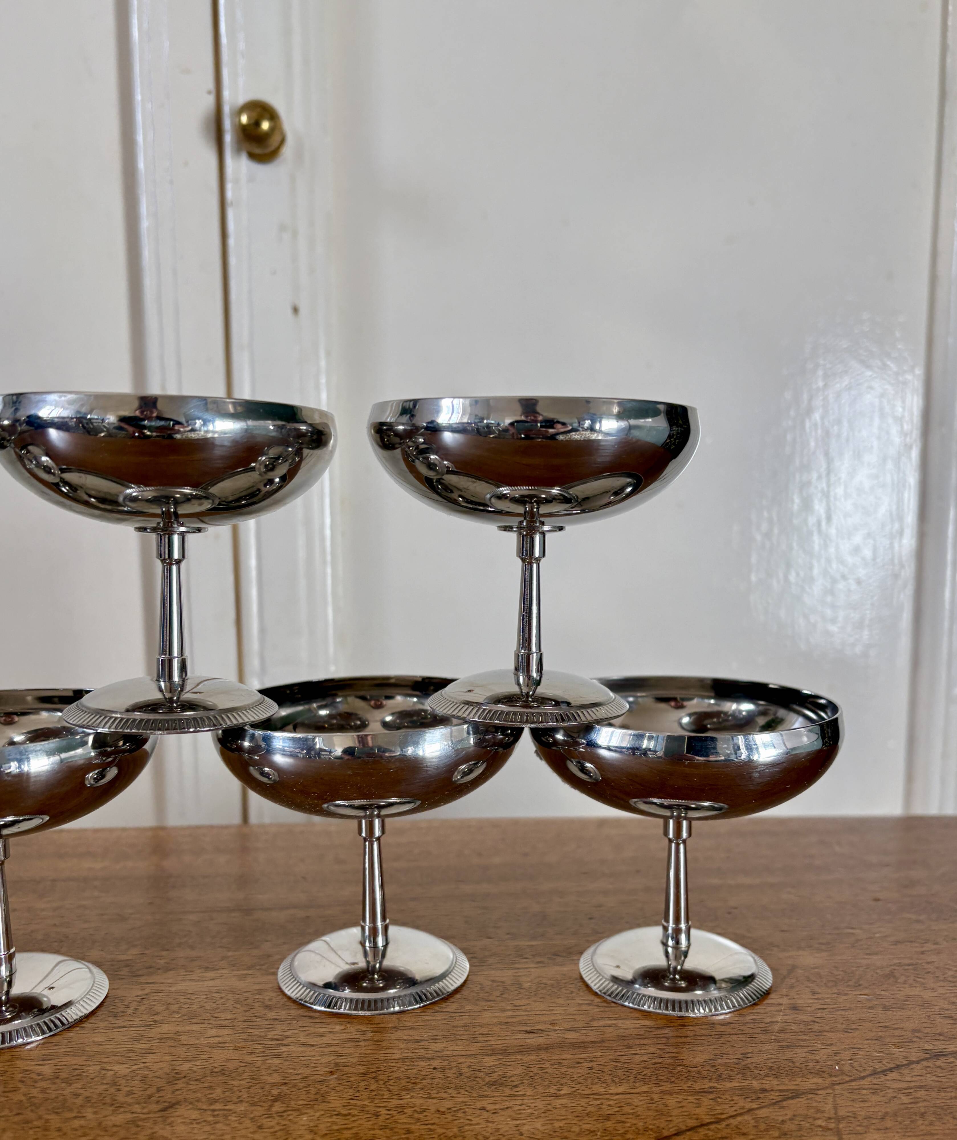Set of 7 vintage stainless steel dessert bowls