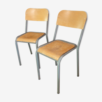 Suite de 4 chaises d'écoliers