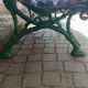 Banc de jardin ancien avec pieds en fonte