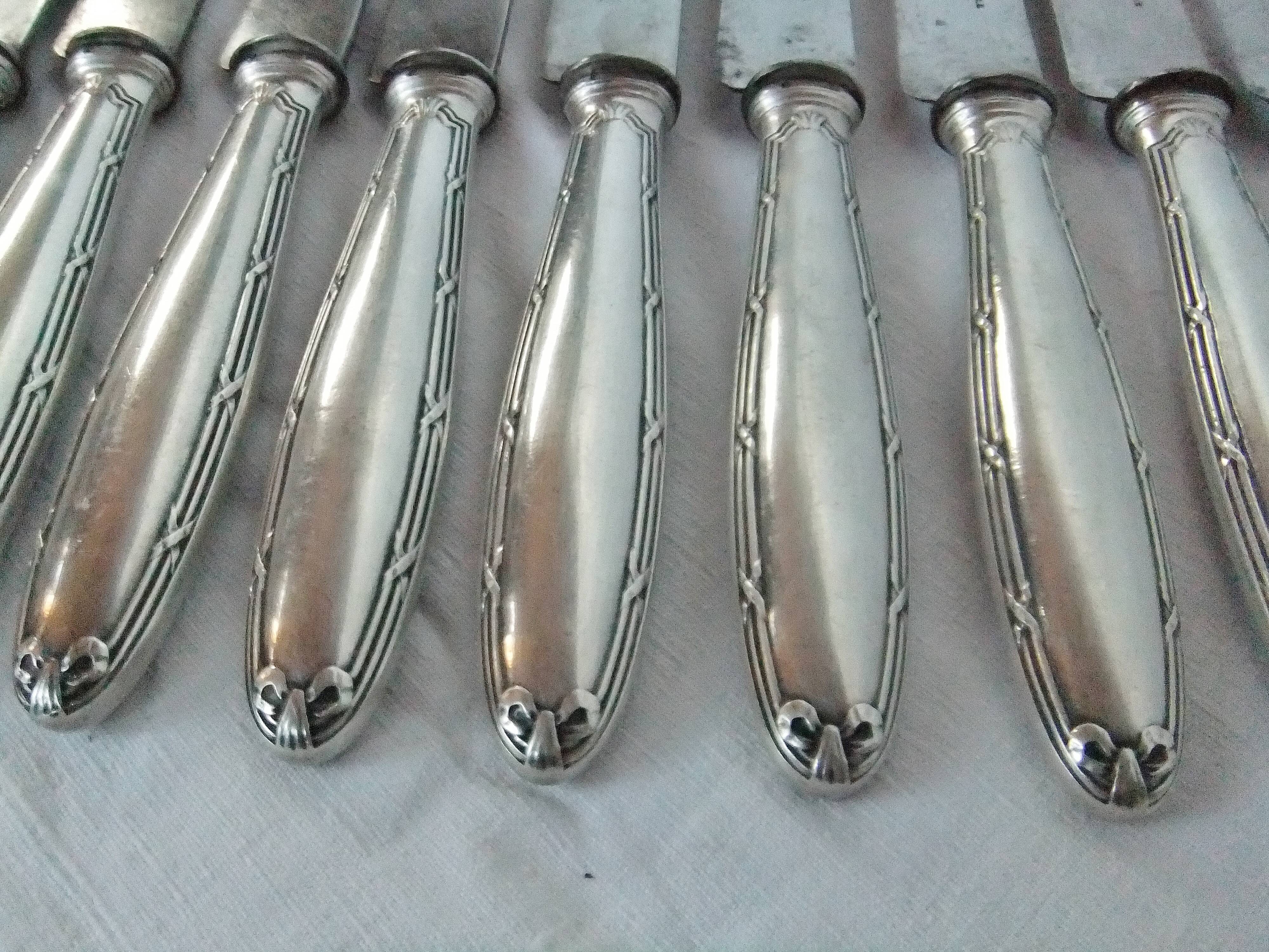 12 Christofle table knives Louis XVI bow ribbon Silver metal punch balance steel blade