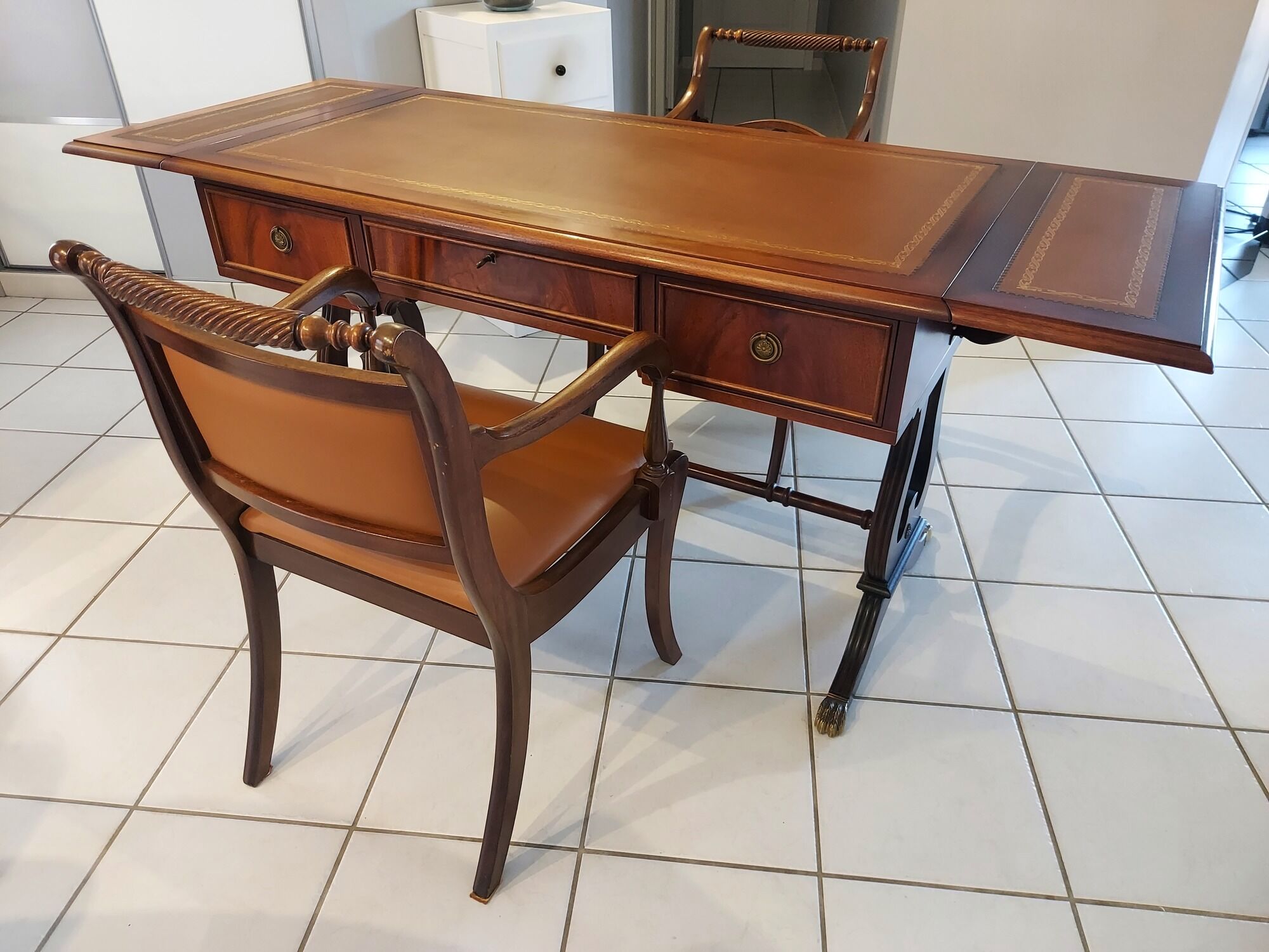 English flap desk and these 2 armchairs early XXeme