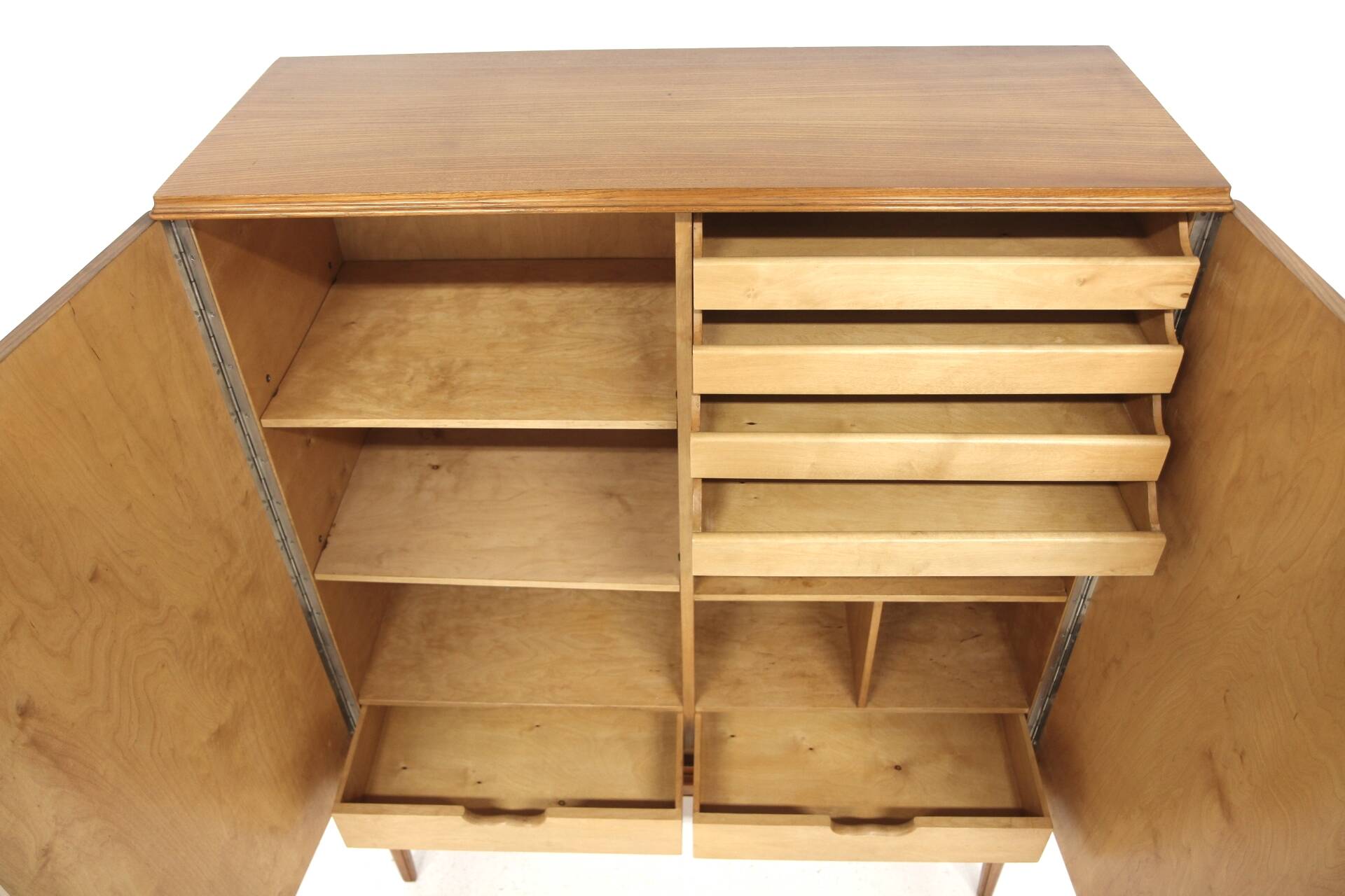Scandinavian elm cabinet, AB Möbelnytt, Örebro, Sweden, 1930