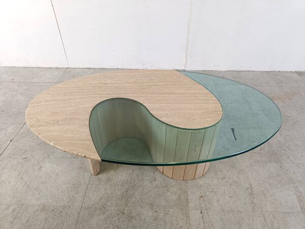 Table basse en travertin et verre années 1970