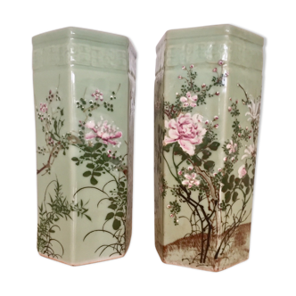 Pair of chinese vases