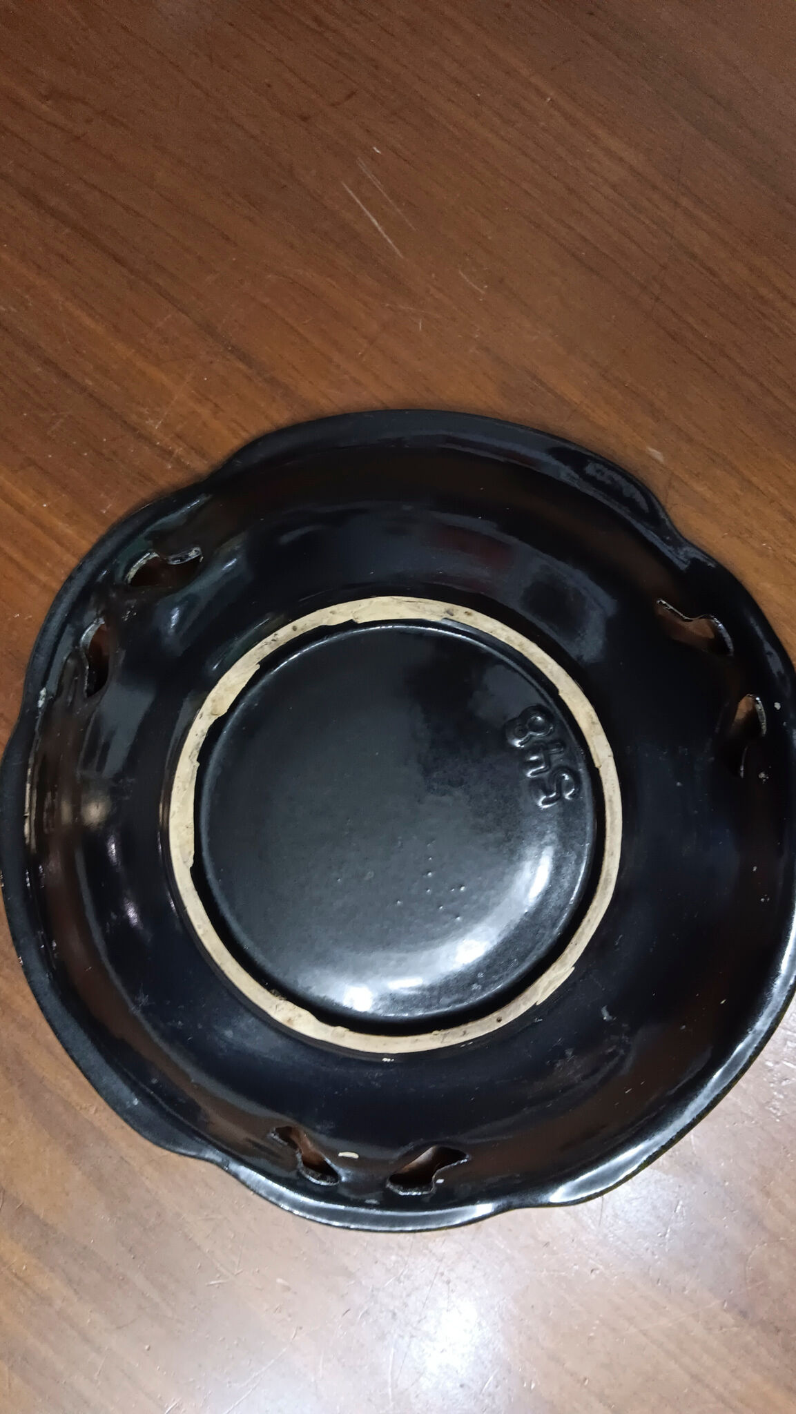 Openwork glazed salad bowl, No. 548. Color green, yellow, brown.