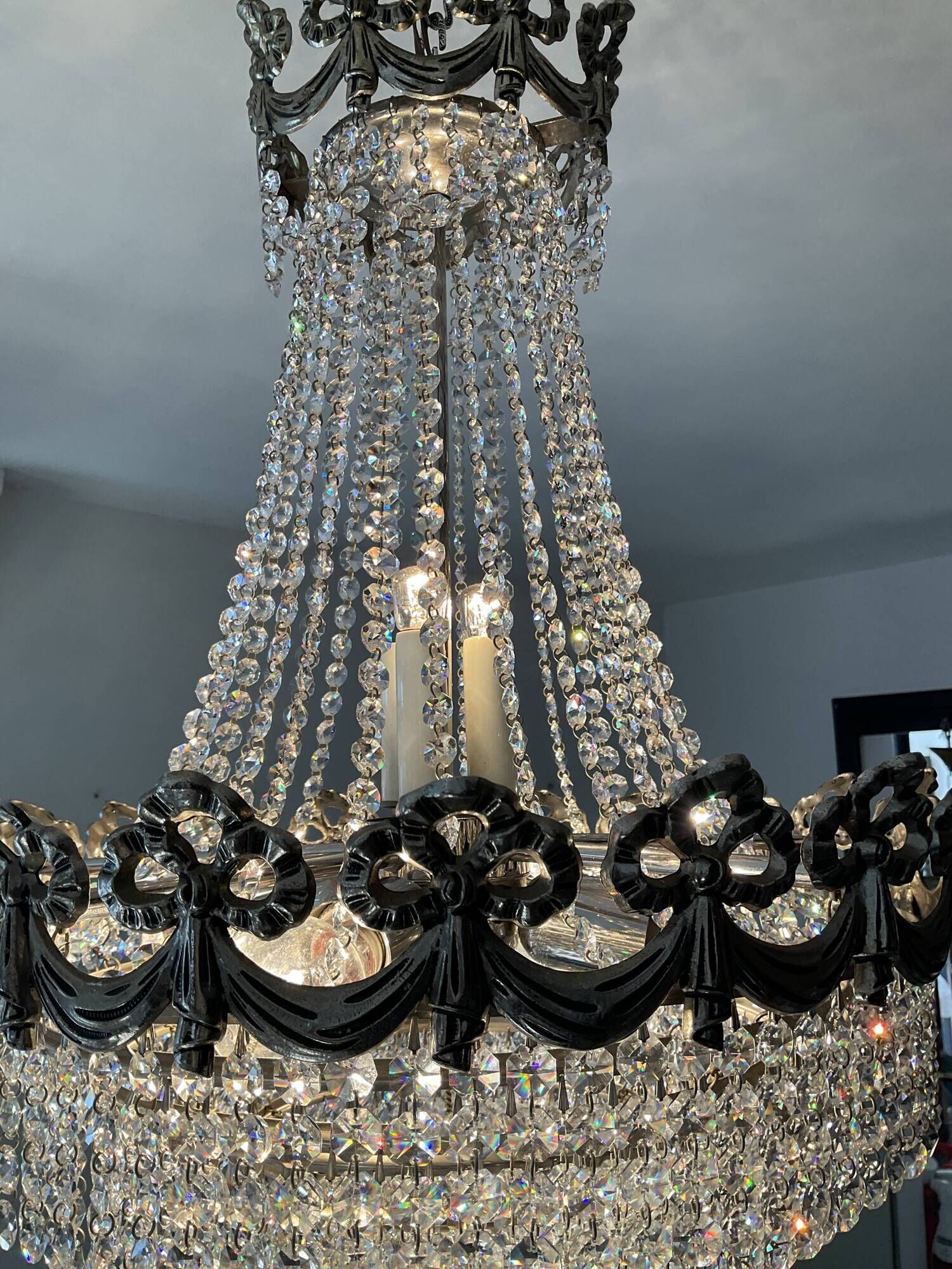 Hot air balloon chandelier in silver bronze and crystal tassels