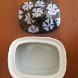 Porcelain covered pot